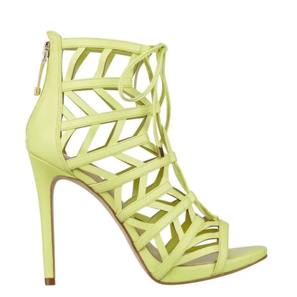 Heels Guess , size 9 - Picture 2 of 11